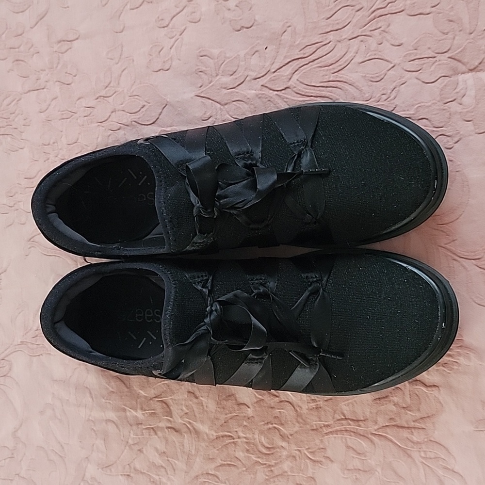 Bzees shoes